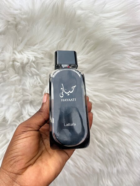 Hayaati black