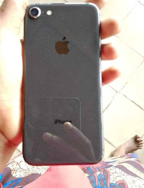iPhone 8
