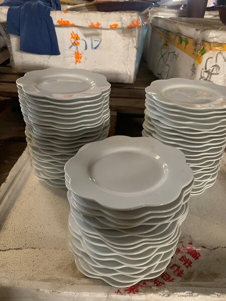 Ceramic plates