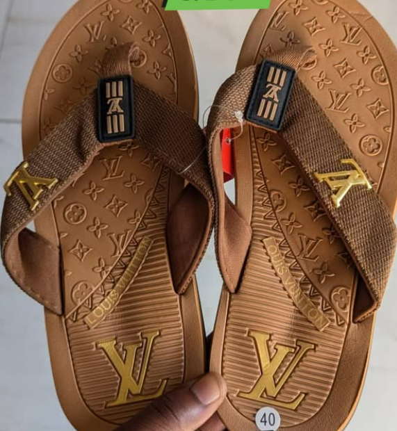 slippers
