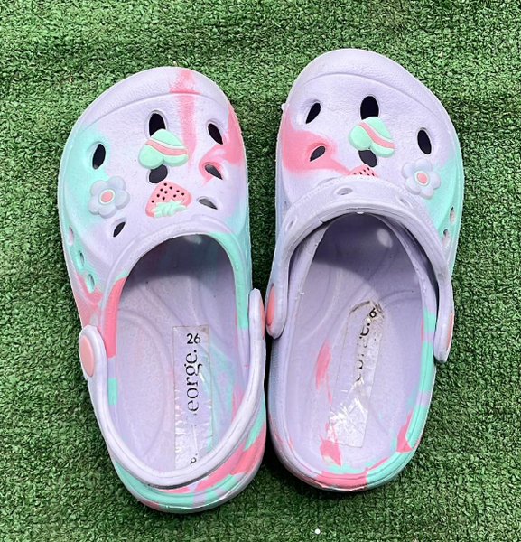 Baby crocs