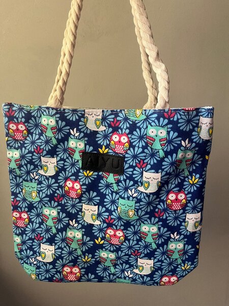 Tote bag