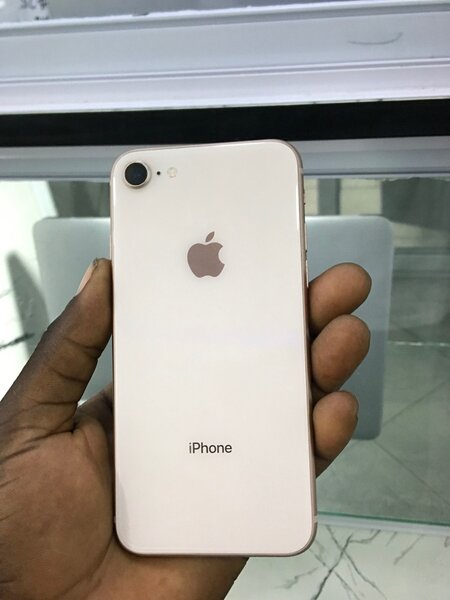 iPhone 8