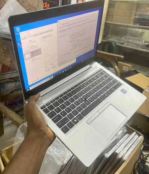 Ordinateur portable HP moderne