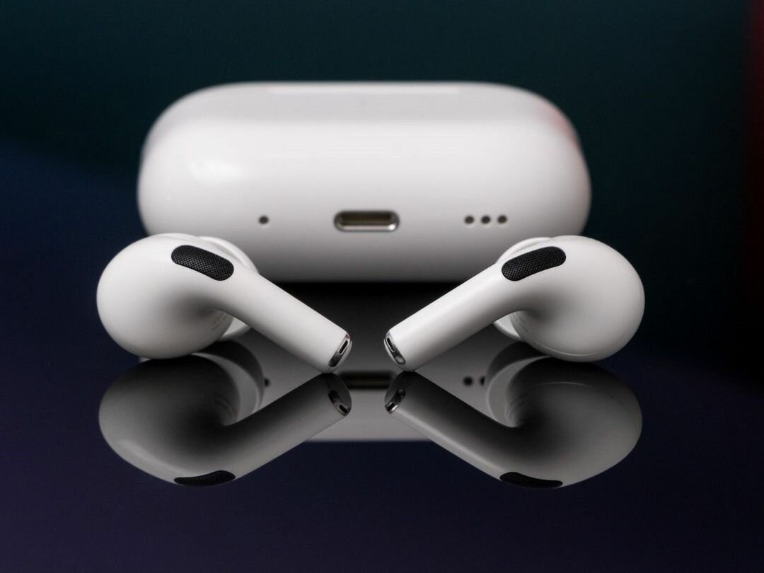 Original iPhone AirPods Pro 2