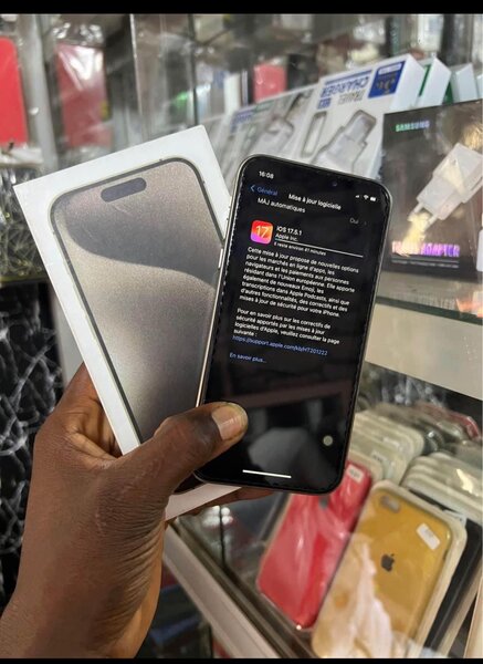 iPhone XR 2024