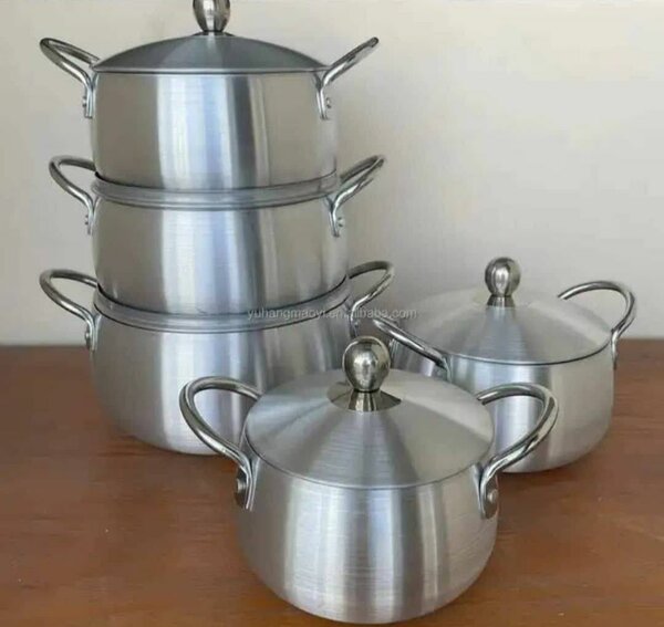 Batterie de cuisine en inox