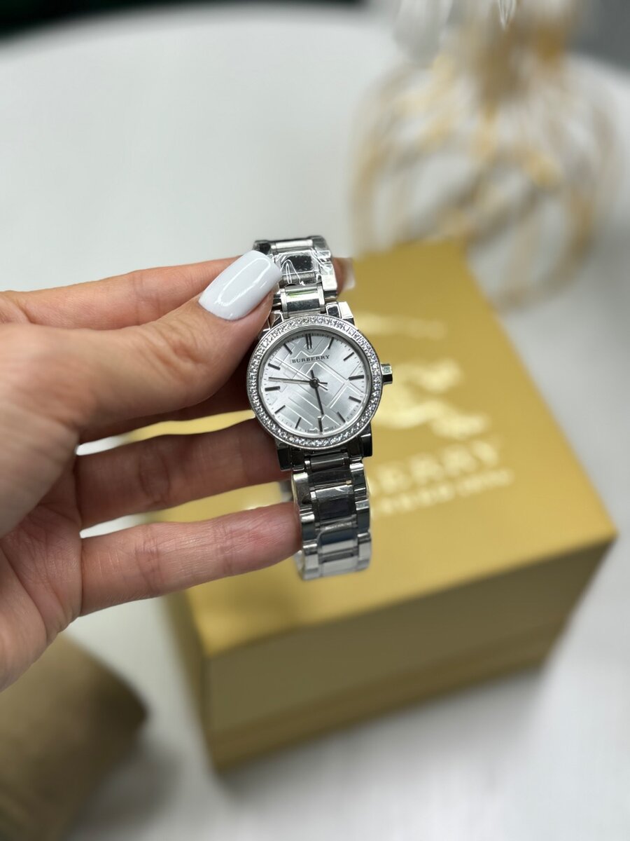 часы женские Burberry