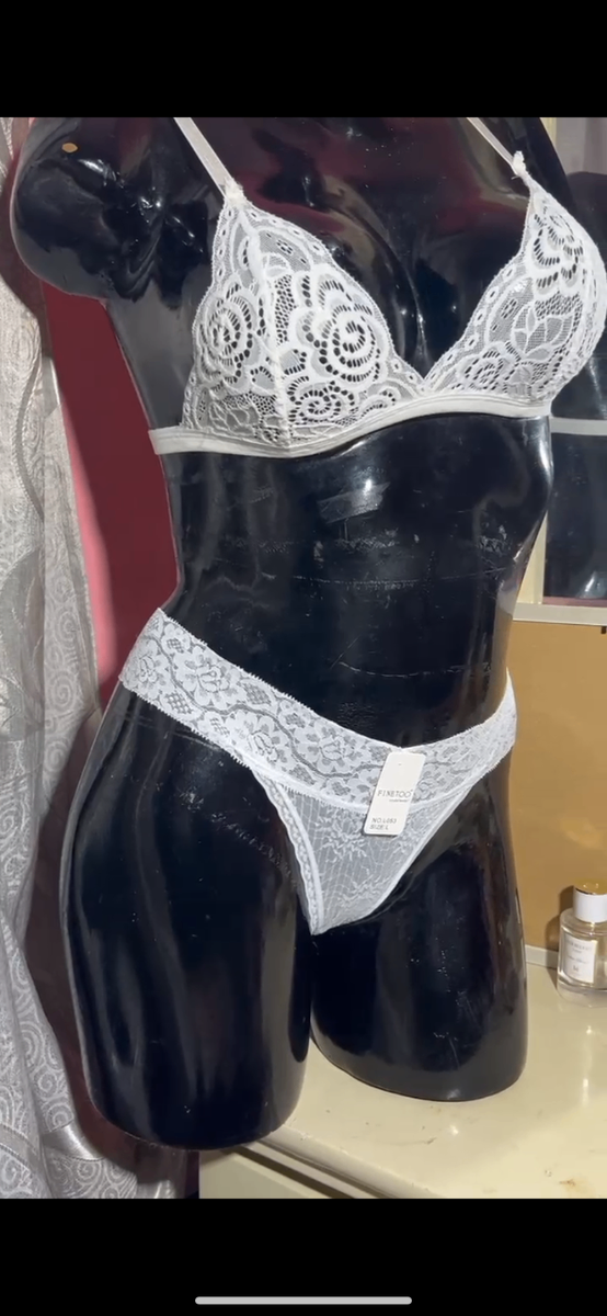 Ensemble lingerie dentelle blanche