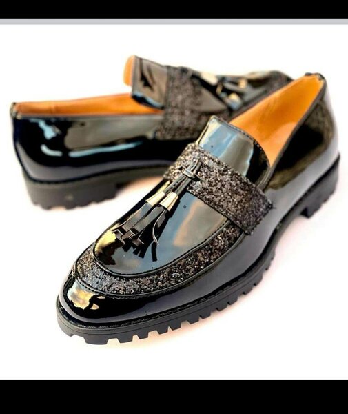 Dressings  shoe
