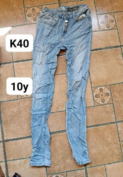 skinny light jeans