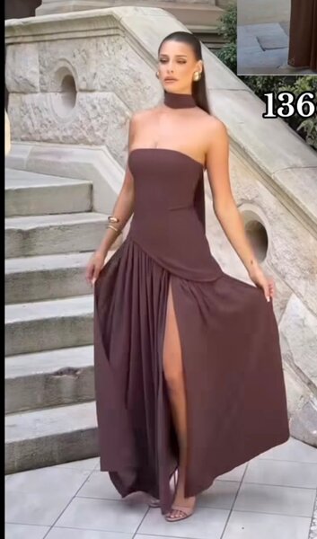 Robe longue élégante avec fente