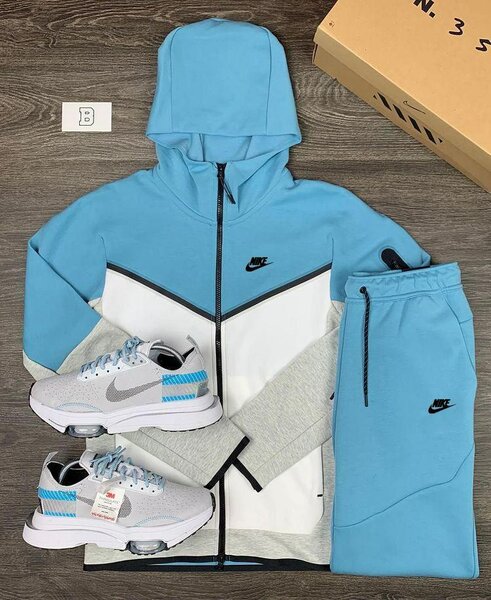 NIKE TECH FLEECE TRACKSUIT