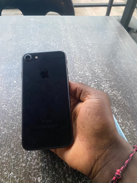 iPhone 7