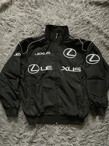 LEXUS