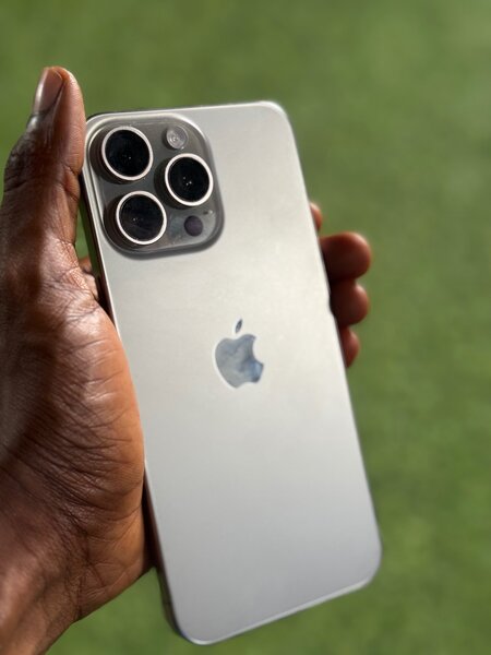 iPhone 15 Pro Max
