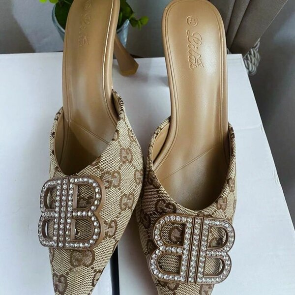 Ladies heels