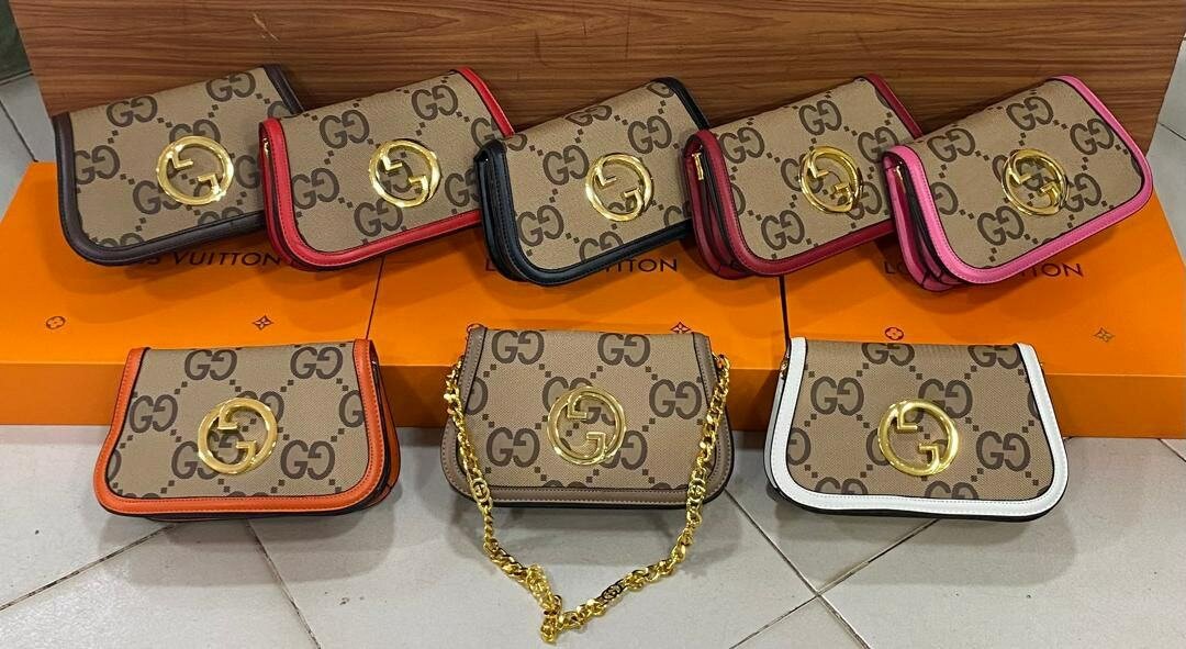 Hand bag's