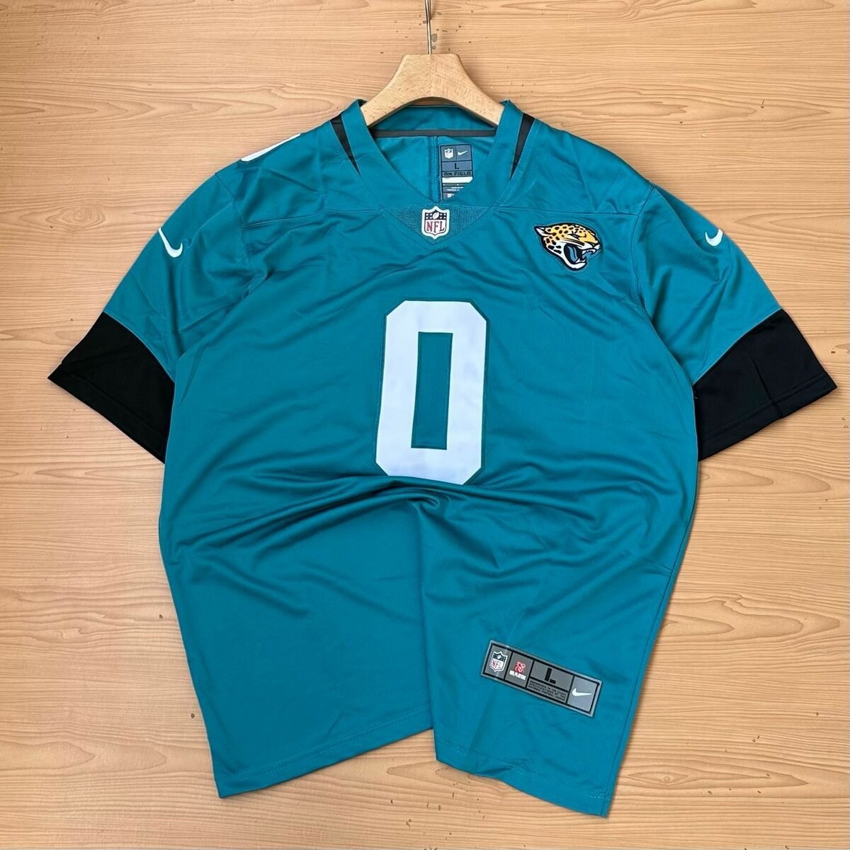 Men's T shirt