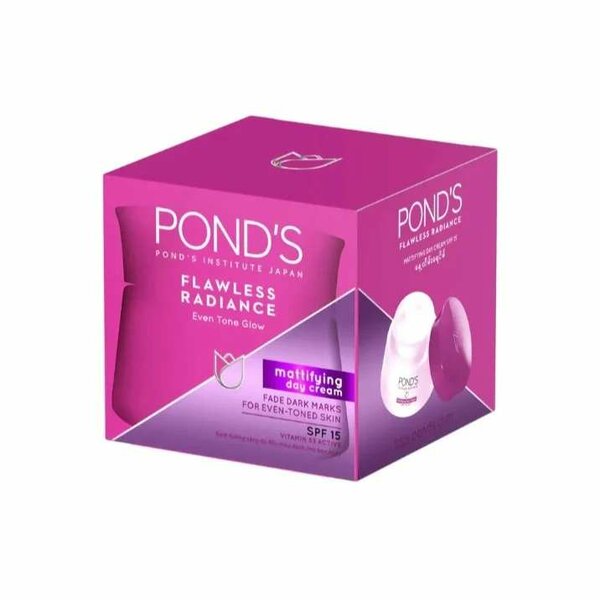POND'S Flawless Radiance Day Cream SPF 15 PA++