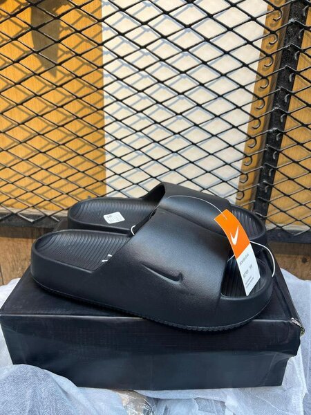 Benassi Nike slides