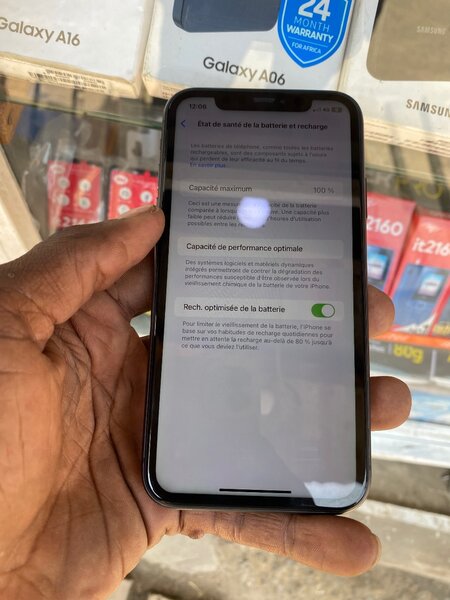 IPHONE 11 SIMPLE