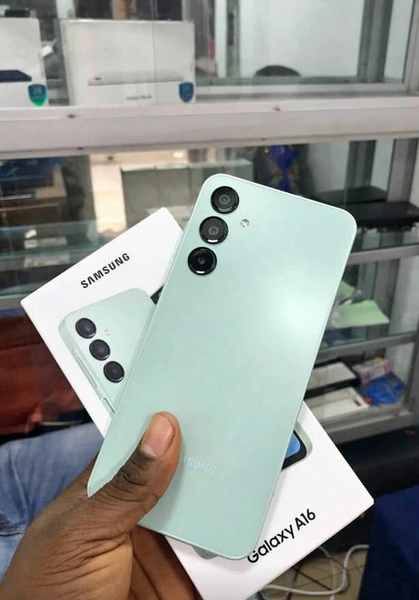 Samsung Galaxy A16 Smartphone