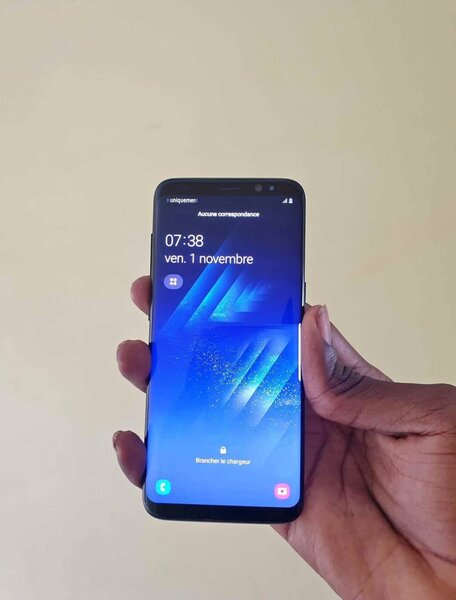 Samsung Galaxy s8 64/4 casineuf très propre