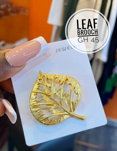 Leaf shaped hollow brooch pin