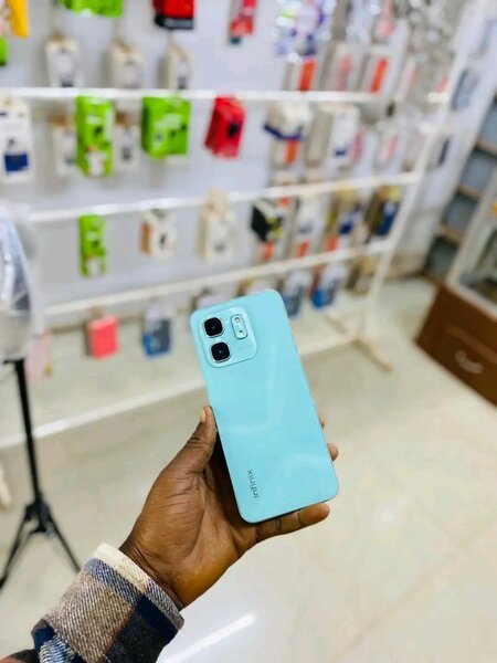 Infinix HOT 50i 256GB 16GB RAM