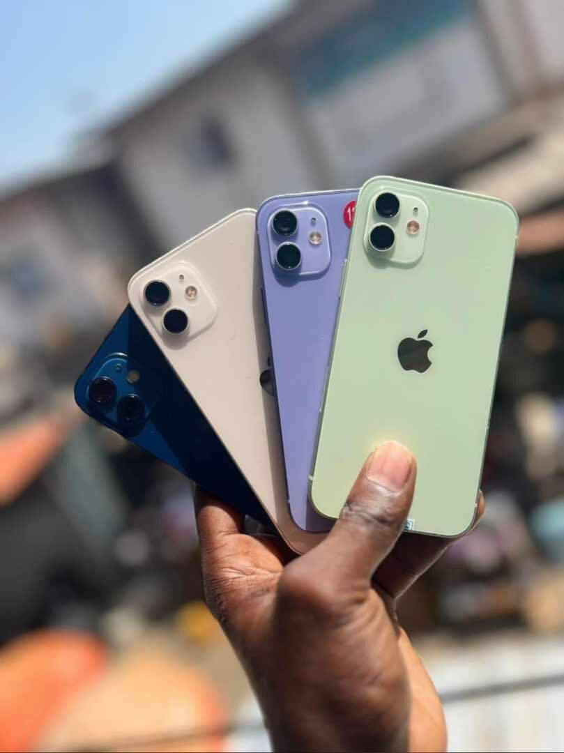 iPhone 12