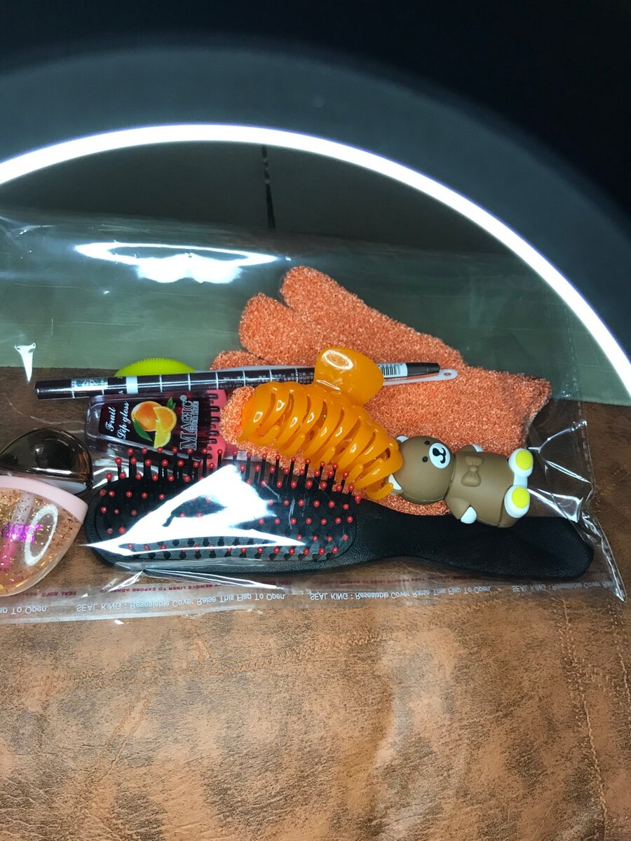 Set d'accessoires de bain coloré