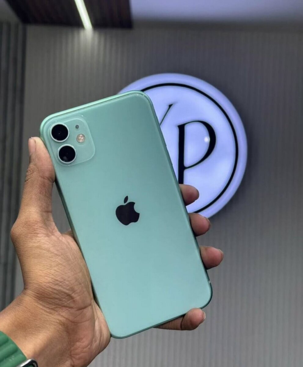 iPhone 11