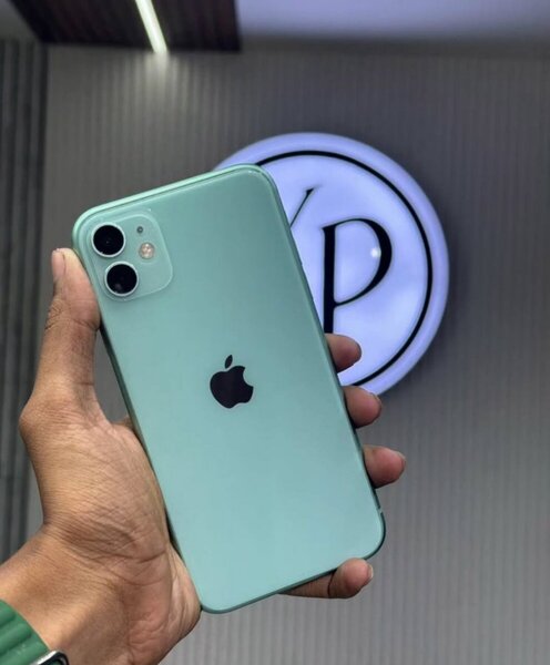 iPhone 11