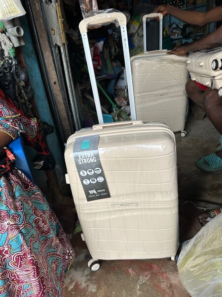 Moyen valise en gomme original