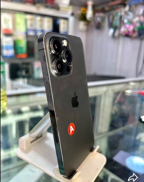 iPhone Pro - Smartphone Apple
