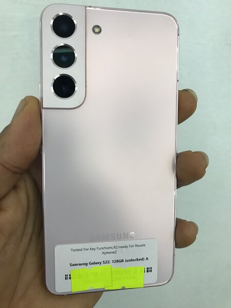Samsung S22