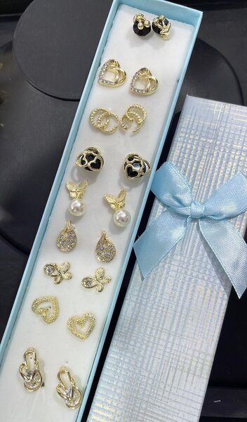 Earrings set