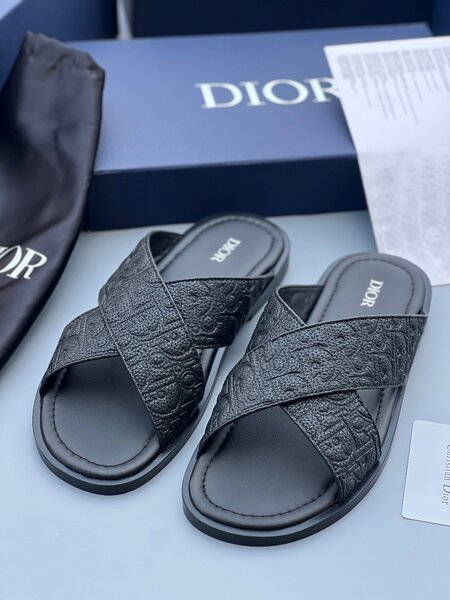 Men slippers