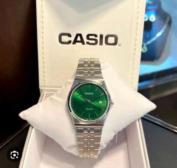 Montre Casio Classique Verte