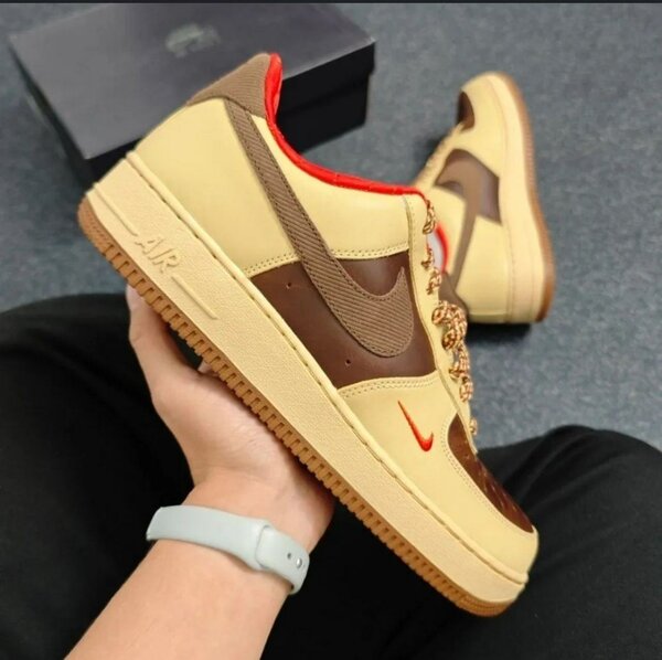 Nike Sneakers