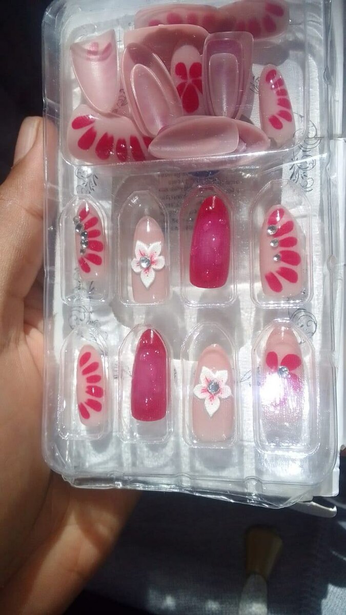 Faux ongles rose