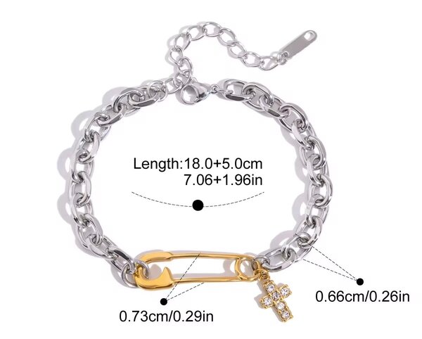 Bracelet chaîne avec pendentif croix