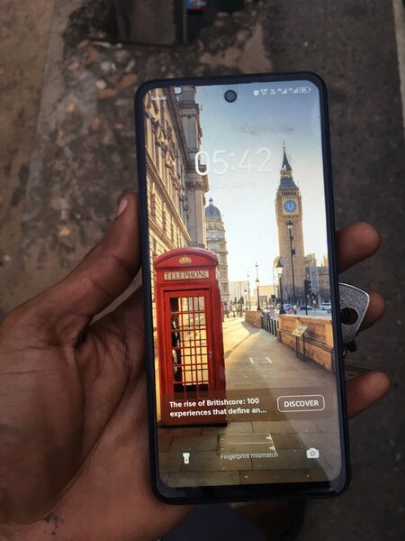 Tecno spark 20