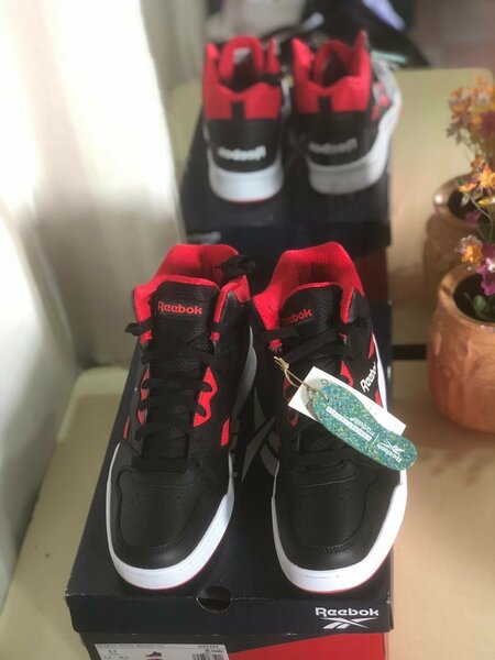 REEBOK