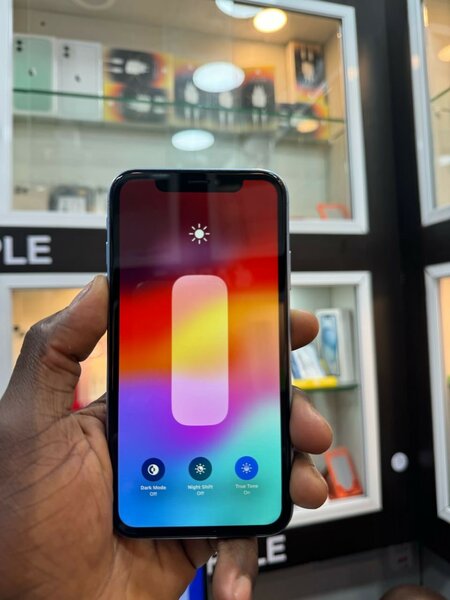 iPhone XR