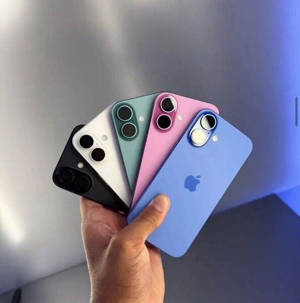 iPhone 16 simple