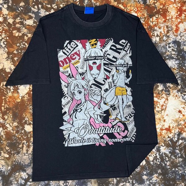 T-shirt graphique coloré
