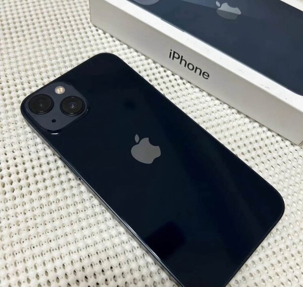 iPhone 12 simple