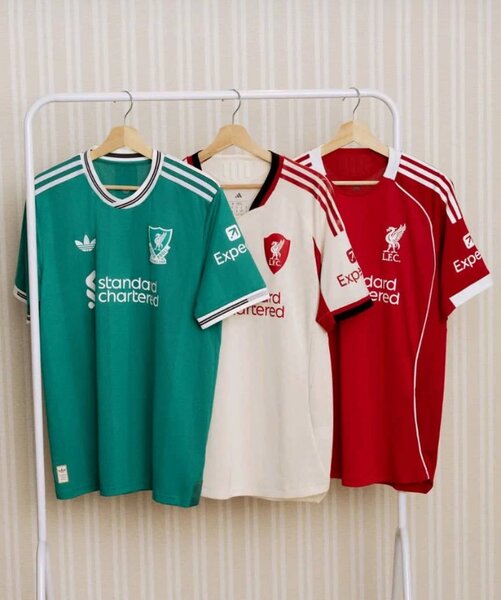 Maillots de football Liverpool
